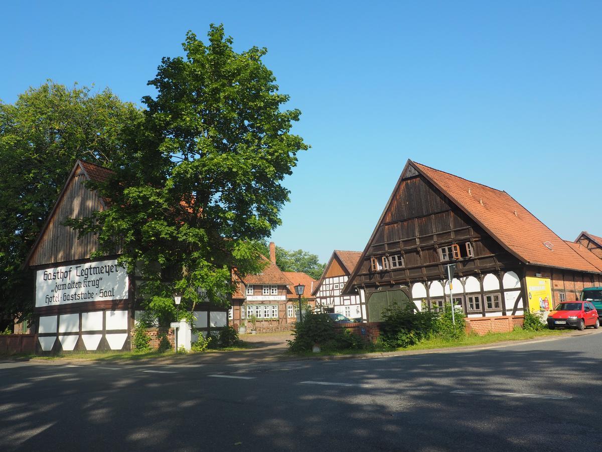 Отель Tegtmeyer Zum Alten Krug Лангенхаген Экстерьер фото